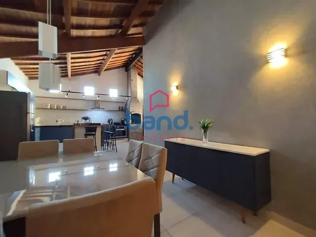 Casa com 300m² 3 quartos e 2 banheiros, à venda, no bairro Belo Alto em Porto Feliz