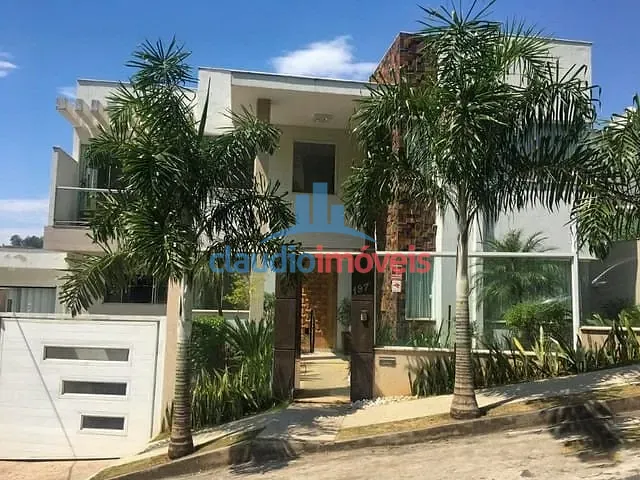 Casa com 406m² 4 quartos e 2 banheiros, à venda, no bairro Jardim Belvedere em Volta Redonda