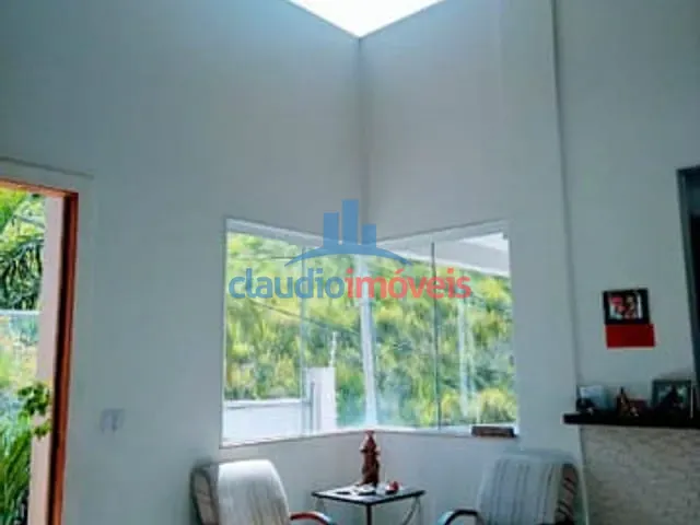 Casa com 406m² 4 quartos e 2 banheiros, à venda, no bairro Jardim Belvedere em Volta Redonda