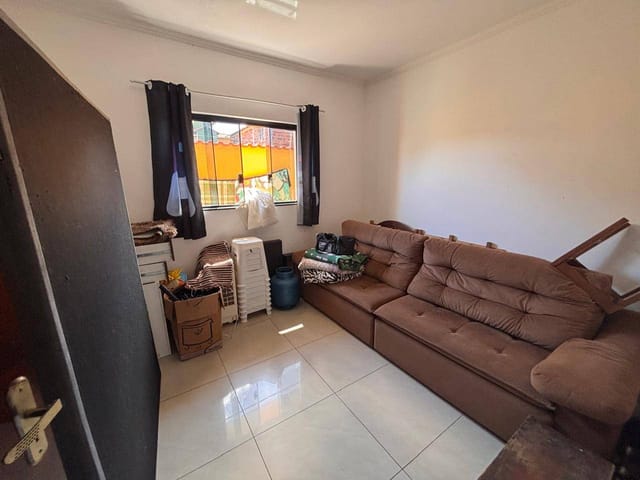 Casa com 150m² 3 quartos e 2 banheiros, à venda, no bairro Jardim São Pedro em Mogi das Cruzes