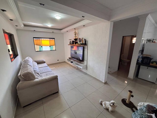 Casa com 150m² 3 quartos e 2 banheiros, à venda, no bairro Jardim São Pedro em Mogi das Cruzes