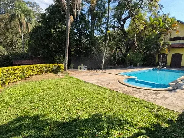 Casa com 1000m² 3 quartos e 4 banheiros, à venda, no bairro Vila Albertina em São Paulo