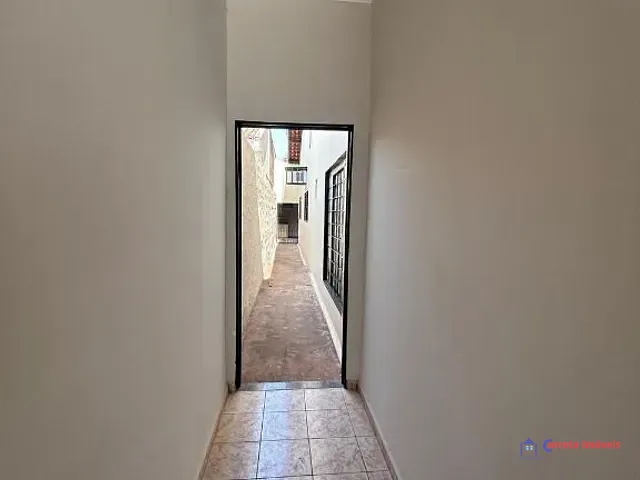 Casa à venda, no bairro Santos Dumont em Três Lagoas