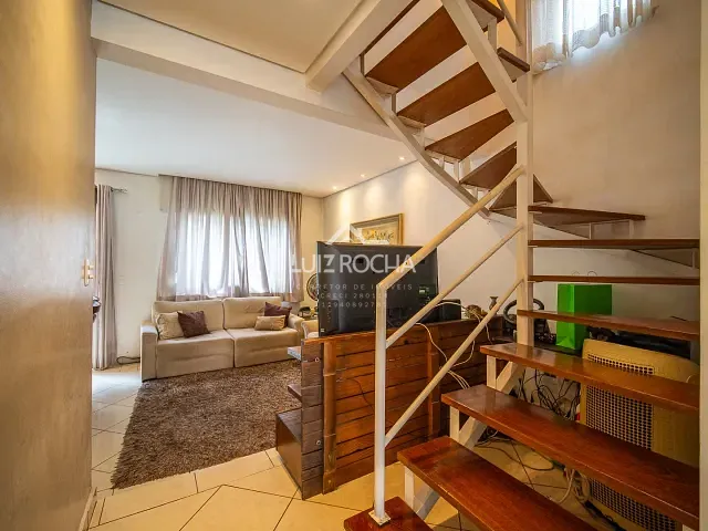 Casa com 200m² 3 quartos e 2 banheiros, à venda, no bairro Jardim Rebelato em Cotia
