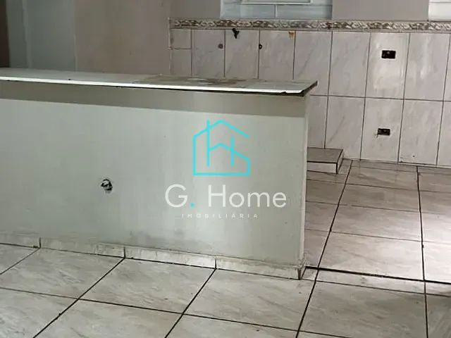 Casa com 200m² 2 quartos e 1 banheiro, à venda, no bairro Jardim Campos Verdes em Londrina