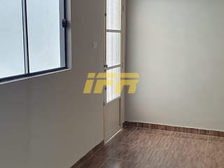 Foto do Casa-Casa à venda, Centro, com potencial para comercial em Taubaté, SP