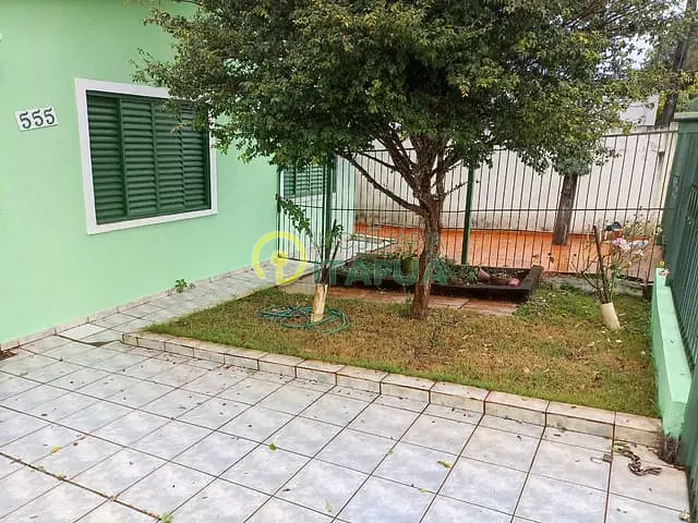 Casa com 250m² 5 quartos e 2 banheiros, à venda, no bairro Jardim Tókio em Londrina