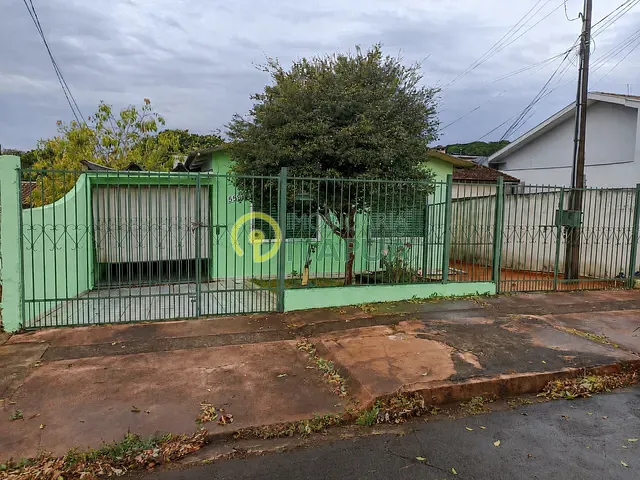 Casa com 250m² 5 quartos e 2 banheiros, à venda, no bairro Jardim Tókio em Londrina