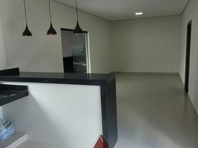 Casa com 200m² 3 quartos e 2 banheiros, à venda, no bairro Loteamento Quinta do Oeste em Franca