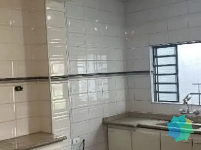 Casa com 395m² 2 quartos e 2 banheiros, à venda, no bairro Centro em Salto