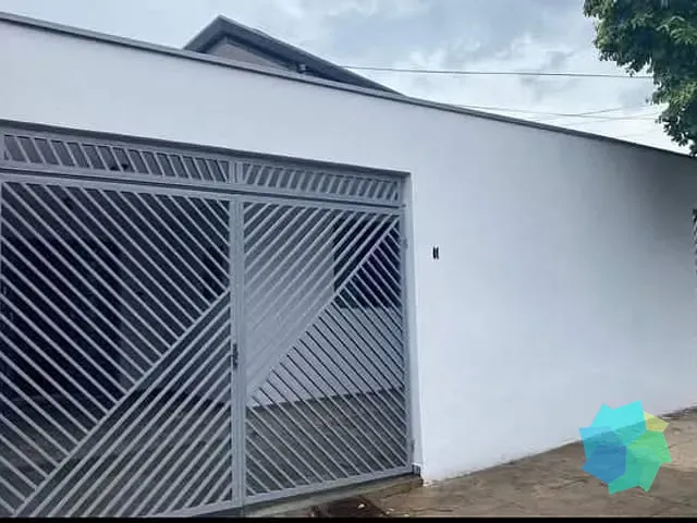 Casa com 395m² 2 quartos e 2 banheiros, à venda, no bairro Centro em Salto