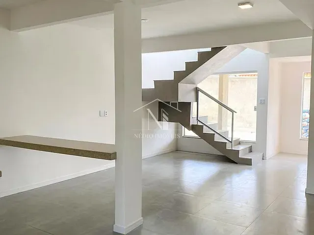 Casa 3 quartos e 2 banheiros, à venda, no bairro Cajueiros (Itaipuaçu) em Maricá