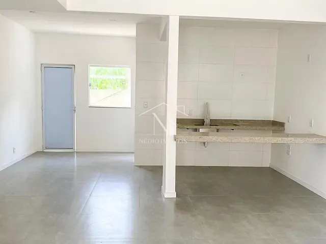 Casa 3 quartos e 2 banheiros, à venda, no bairro Cajueiros (Itaipuaçu) em Maricá