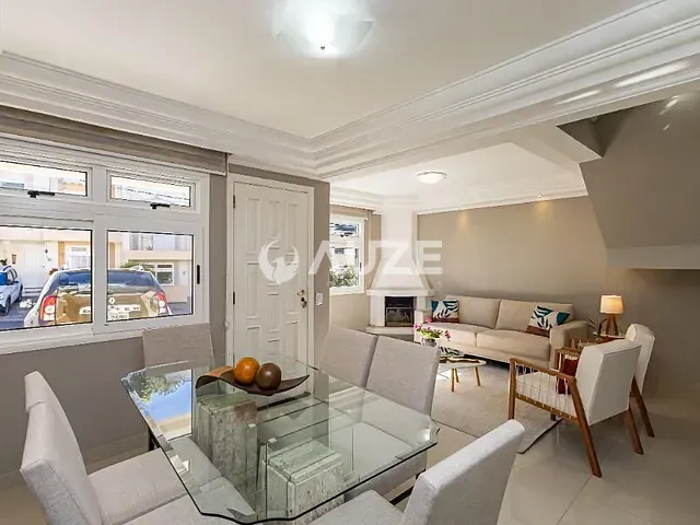 Casa com 113m² 3 quartos e 3 banheiros, à venda, no bairro Vista Alegre em Curitiba