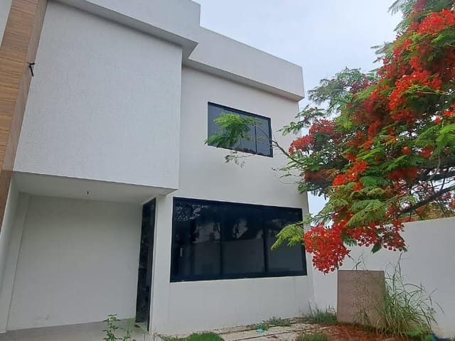 Casa 3 quartos e 1 banheiro, à venda, no bairro Costazul em Rio das Ostras