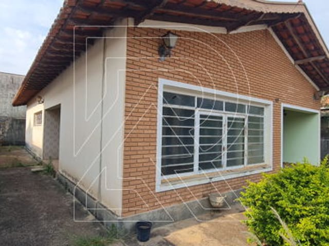 Casa com 284m² 2 quartos e 1 banheiro, à venda, no bairro Centro em Vinhedo