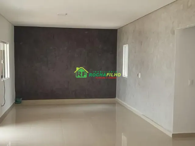 Casa com 300m² 3 quartos e 1 banheiro, à venda, no bairro Novo Uruguai em Teresina