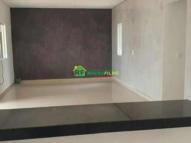 Casa com 300m² 3 quartos e 1 banheiro, à venda, no bairro Novo Uruguai em Teresina