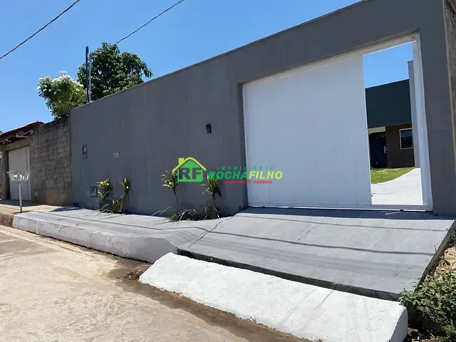 Casa com 300m² 3 quartos e 1 banheiro, à venda, no bairro Novo Uruguai em Teresina