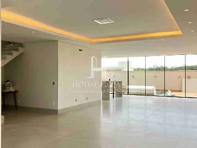 Sobrado com 416m² 4 quartos e 6 banheiros, à venda, no bairro Jardins Itália em Goiânia