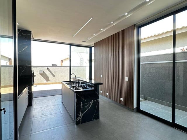 Casa com 360m² 3 quartos e 5 banheiros, à venda, no bairro Alphaville Campo Grande em Campo Grande