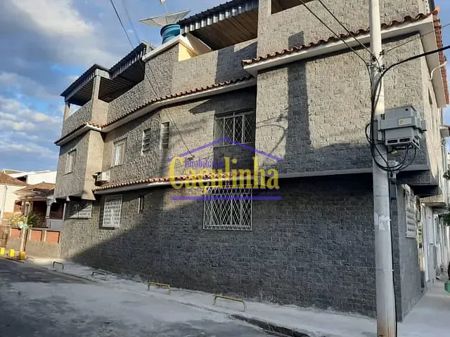 Casa com 76m² 3 quartos e 2 banheiros, à venda, no bairro Centro em Barra do Piraí