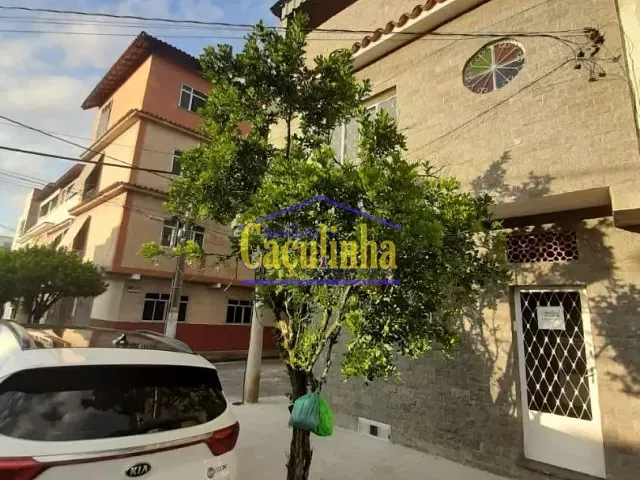 Casa com 76m² 3 quartos e 2 banheiros, à venda, no bairro Centro em Barra do Piraí
