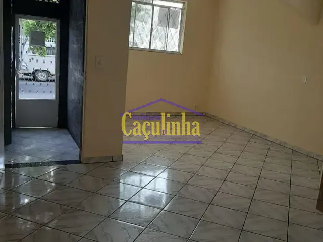 Casa com 76m² 3 quartos e 2 banheiros, à venda, no bairro Centro em Barra do Piraí