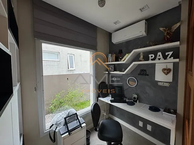 Casa com 364m² 3 quartos e 4 banheiros, à venda, no bairro Laranjal em Pelotas