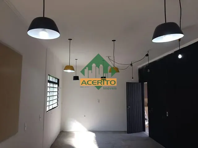 Casa com 330m² 3 quartos e 3 banheiros, para alugar, no bairro Vila Mendonça em Araçatuba
