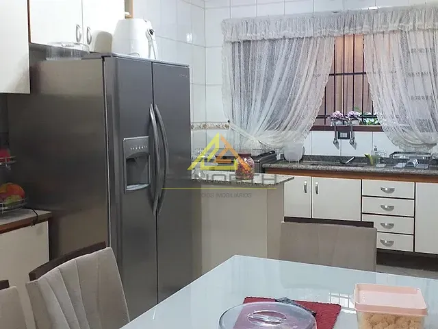 Casa com 240m² 3 quartos e 4 banheiros, à venda, no bairro Vila Dom Pedro II em São Paulo