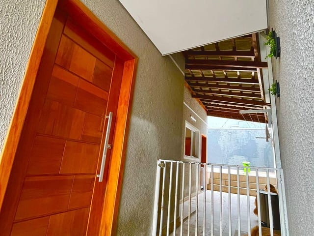Casa 2 quartos e 2 banheiros, à venda, no bairro Vila Paulista em Mogi das Cruzes