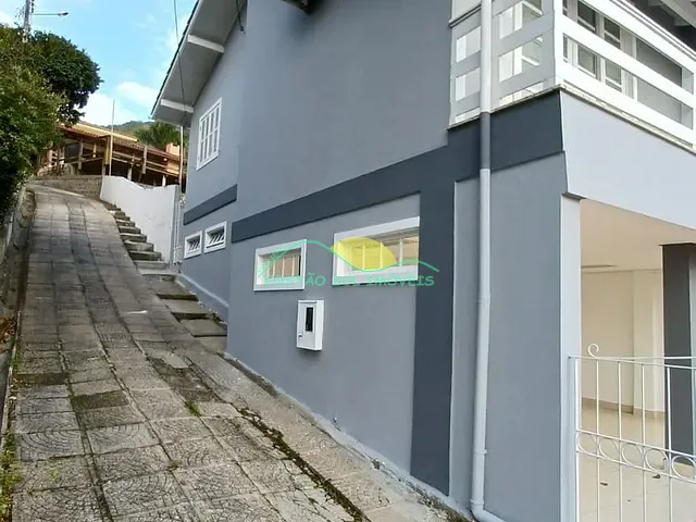 Casa 3 quartos e 3 banheiros, à venda, no bairro Ribeirão da Ilha em Florianópolis