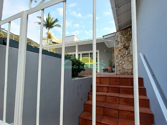 Casa 3 quartos e 3 banheiros, à venda, no bairro Ribeirão da Ilha em Florianópolis