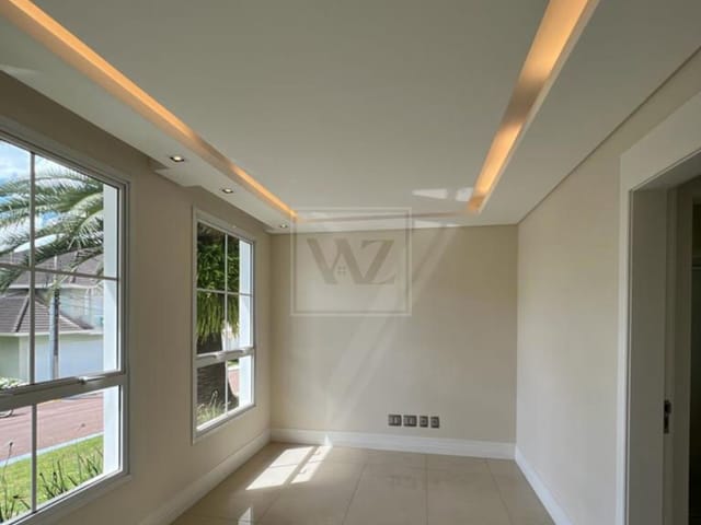 Casa com 900m² 4 quartos e 7 banheiros, à venda, no bairro Orfãs em Ponta Grossa