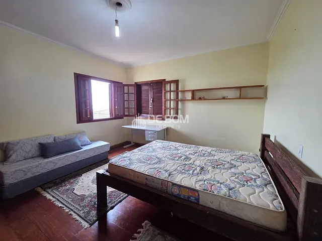 Casa com 426m² 3 quartos e 3 banheiros, à venda, no bairro Jardim Europa em Poços de Caldas
