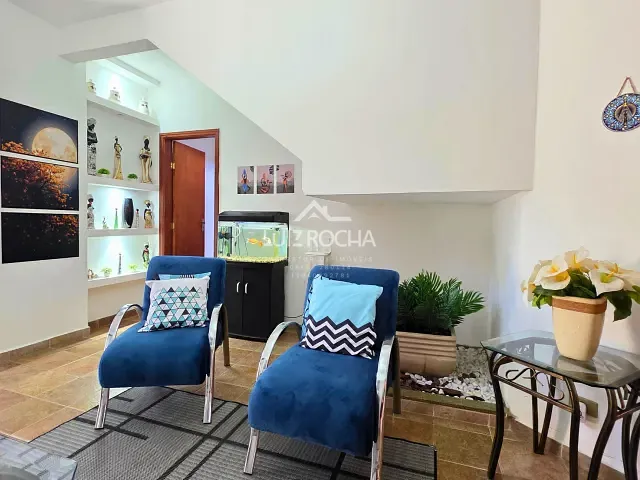 Casa com 1500m² 5 quartos e 6 banheiros, à venda, no bairro Algarve em Cotia