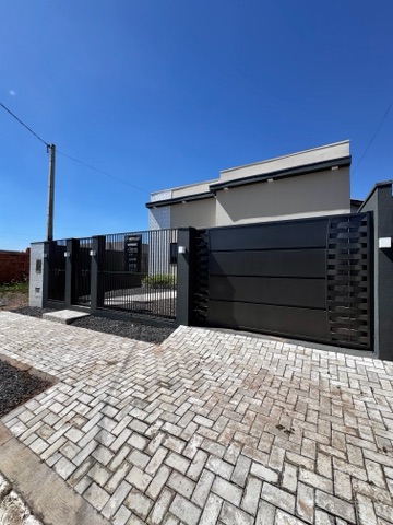 Casa com 250m² 2 quartos e 2 banheiros, à venda, no bairro Montserrat em Nova Mutum