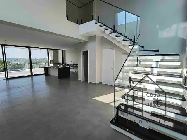 Casa com 500m² 3 quartos e 5 banheiros, à venda, no bairro Quinta dos Angicos em Cotia