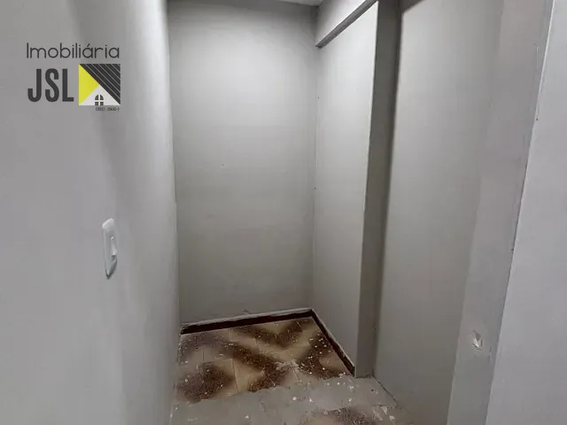 Ponto com 323m², para alugar, no bairro Vila São João em Caçapava