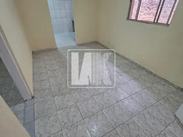 Casa com 60m² 2 quartos e 1 banheiro, para alugar, no bairro Vila Palmares em Santo André