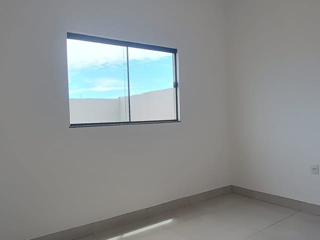 Casa com 300m² 3 quartos e 2 banheiros, à venda, no bairro Residencial Santa Catarina em Sinop