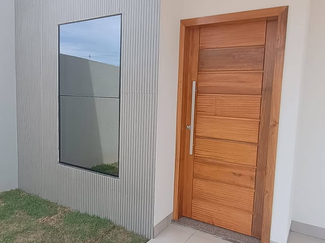 Casa com 300m² 3 quartos e 2 banheiros, à venda, no bairro Residencial Santa Catarina em Sinop