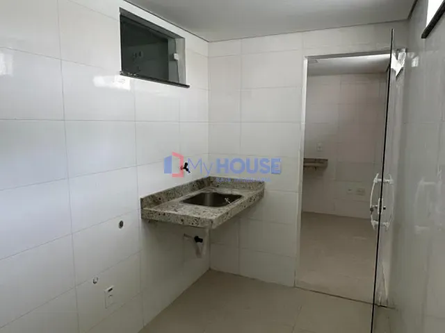 Casa 4 quartos e 3 banheiros, à venda, no bairro Nossa Senhora da Vitória em Ilhéus