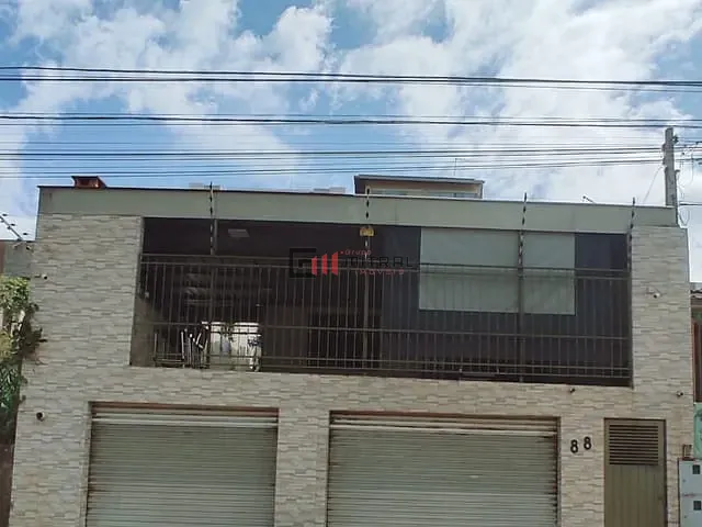 Casa com 185m² 3 quartos e 1 banheiro, à venda, no bairro Jardim Indianápolis em Londrina