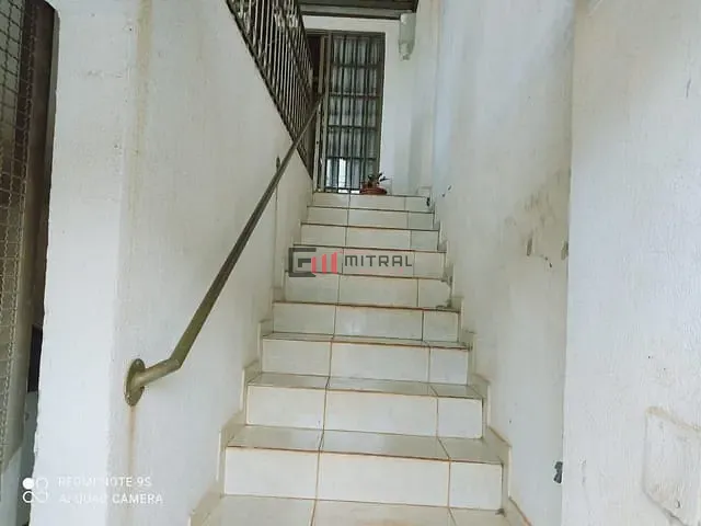 Casa com 185m² 3 quartos e 1 banheiro, à venda, no bairro Jardim Indianápolis em Londrina