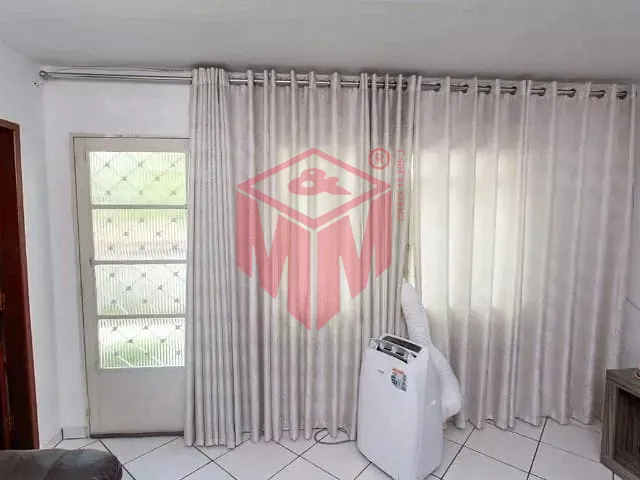 Casa 5 quartos e 4 banheiros, à venda, no bairro Vila Conceição em Diadema