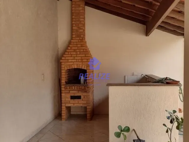 Casa com 365m² 3 quartos e 5 banheiros, à venda, no bairro Vila Padovan em Botucatu