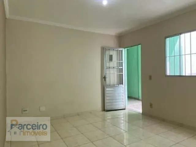 Casa com 300m² 2 quartos e 1 banheiro, para alugar, no bairro Chácara Califórnia em São Paulo