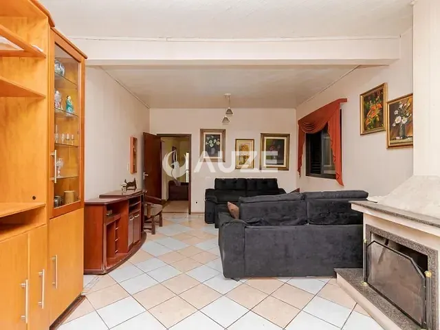 Casa com 316m² 4 quartos e 4 banheiros, à venda, no bairro Vila Izabel em Curitiba